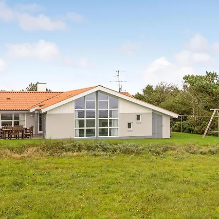 Holiday home Beautiful In With Sauna *