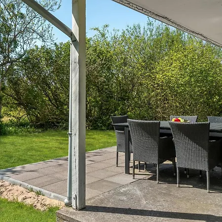 3 Bedroom Lovely In Nyaraló